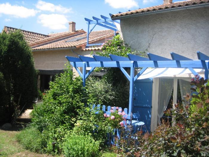 Bed and Breakfast Les Pierres Blanches Bonneuil-Matours Екстер'єр фото
